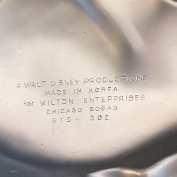 Wilton Vintage Mickey Mouse Band Cake Pan 515-302 - Picture 5 of 10